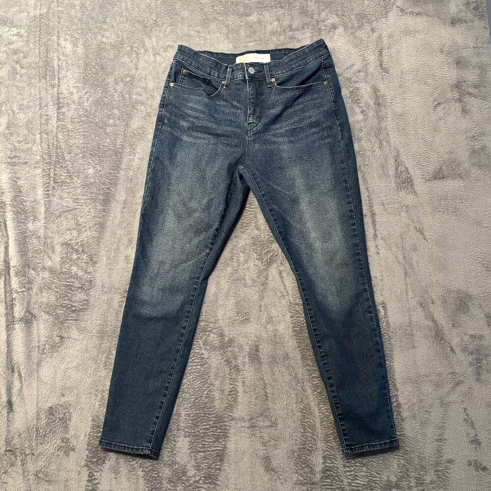 Signature Levi Strauss Totally Shaping Skinny Jeans Women 10S 30x28 act. 28.5x26